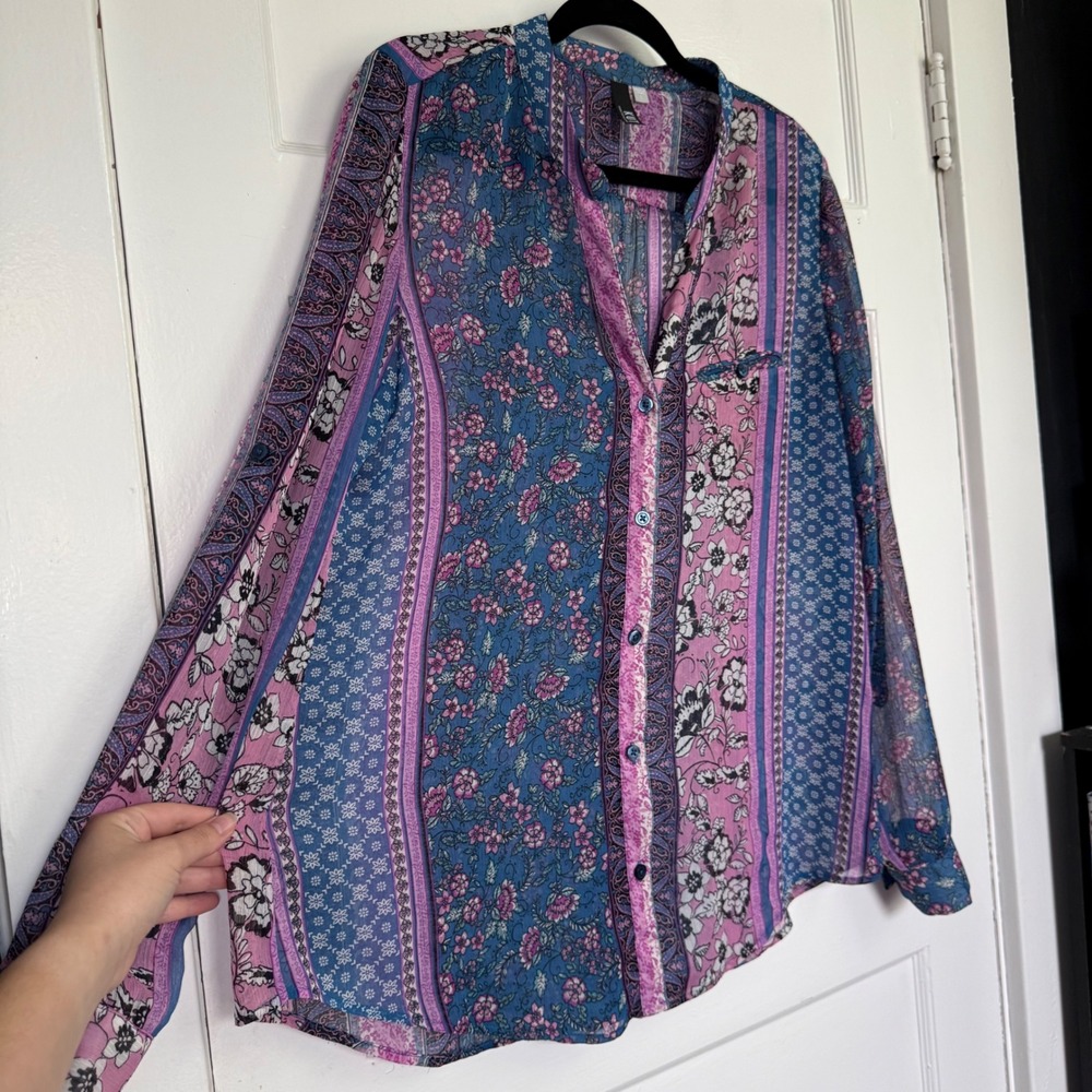 KUT from the Kloth Blue Pink Floral Paisley Patchwork Roll Tab Blouse Large - Picture 10 of 12